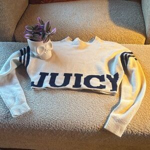 Juicy Couture Cream and Navy Women's Cropped Sweater
